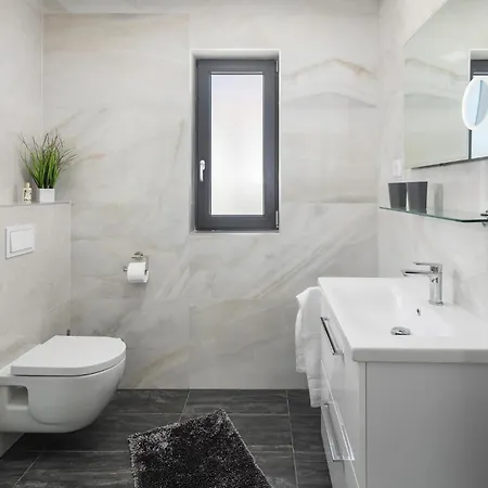 3 Bedroom Amazing In Musales Дом отдыха Musalez