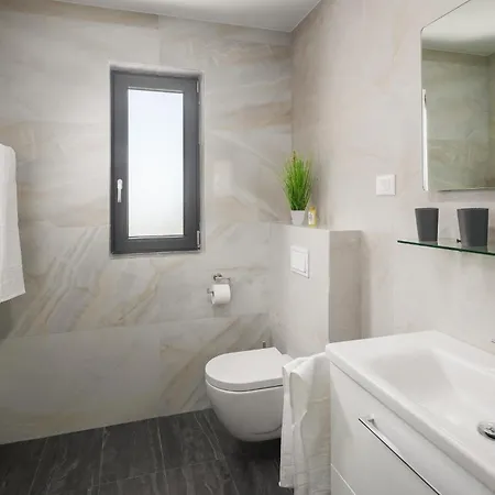 3 Bedroom Amazing In Musales *